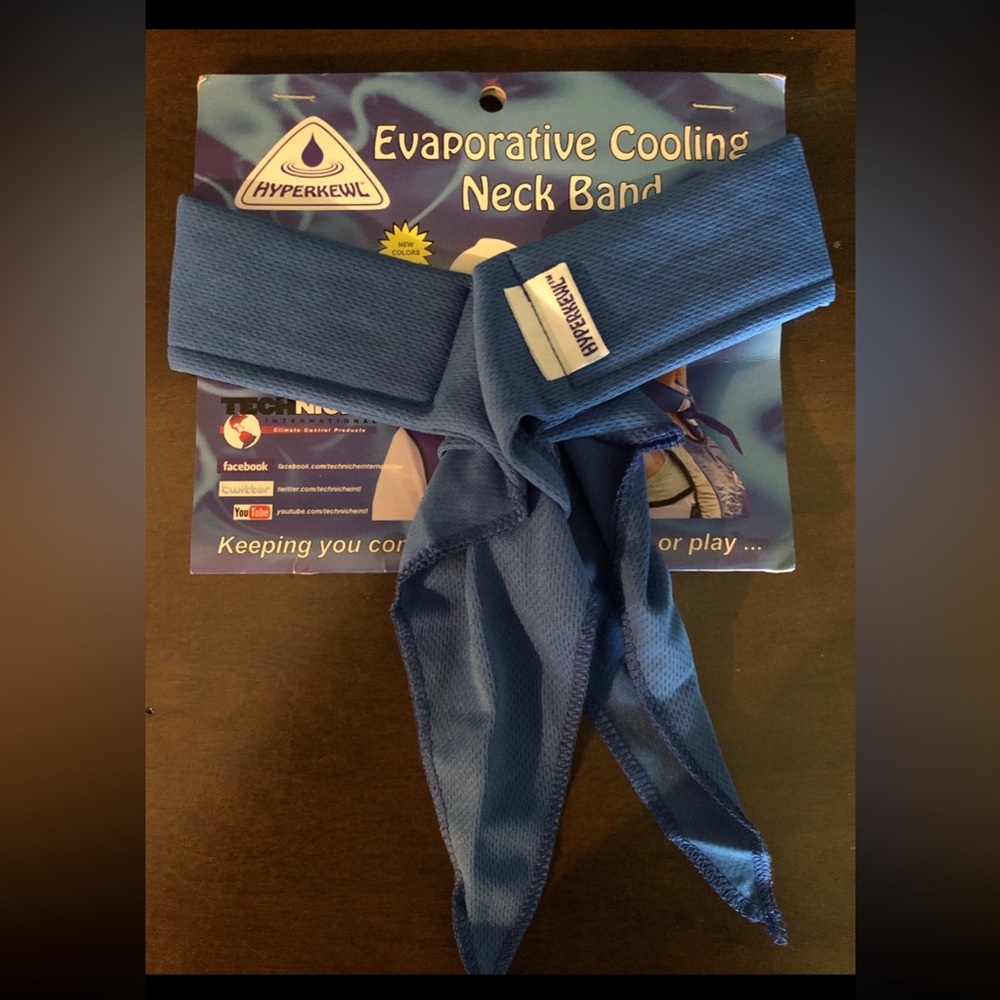 HyperKewl Evaporative Cooling Neck Band
